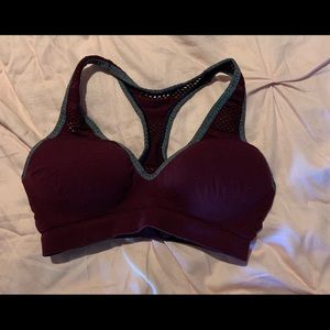 sports bra